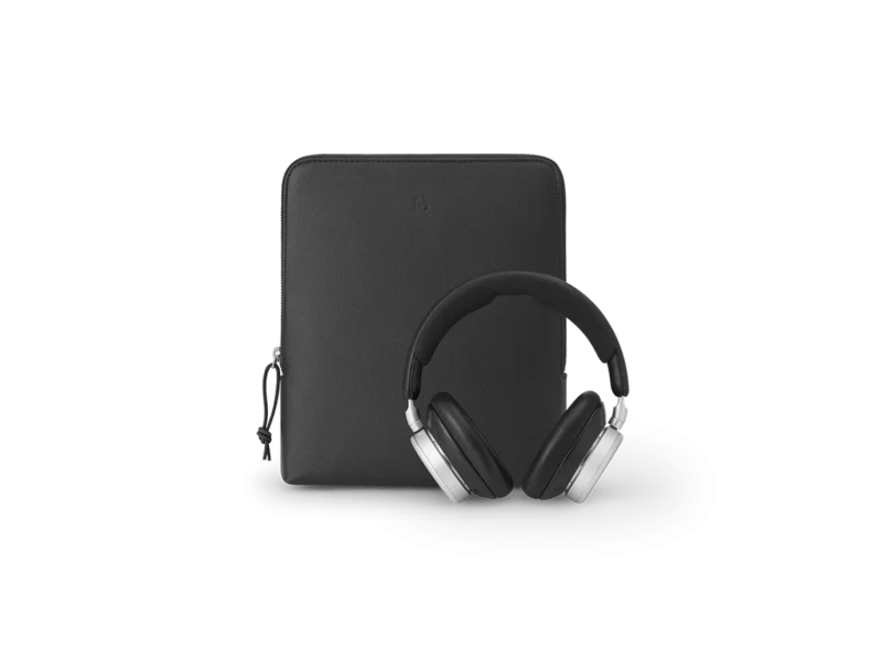 Packshot-Beoplay-H100-Pouch-and-headphones-Infinte-Black-Front-0048-s1200x1200px-800x600